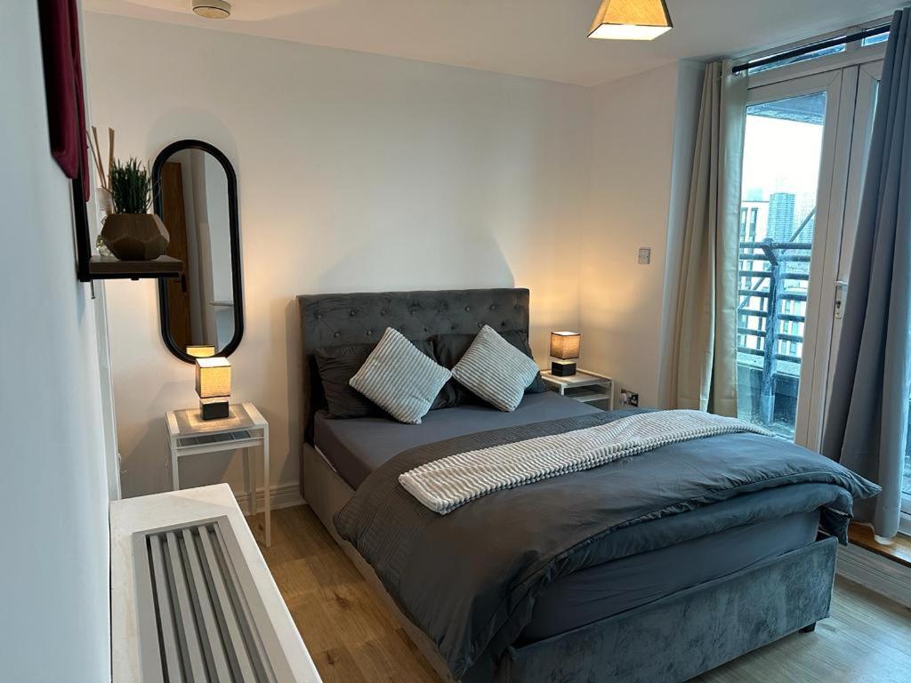 Cosy Views Apartment ลอนดอน ภายนอก รูปภาพ