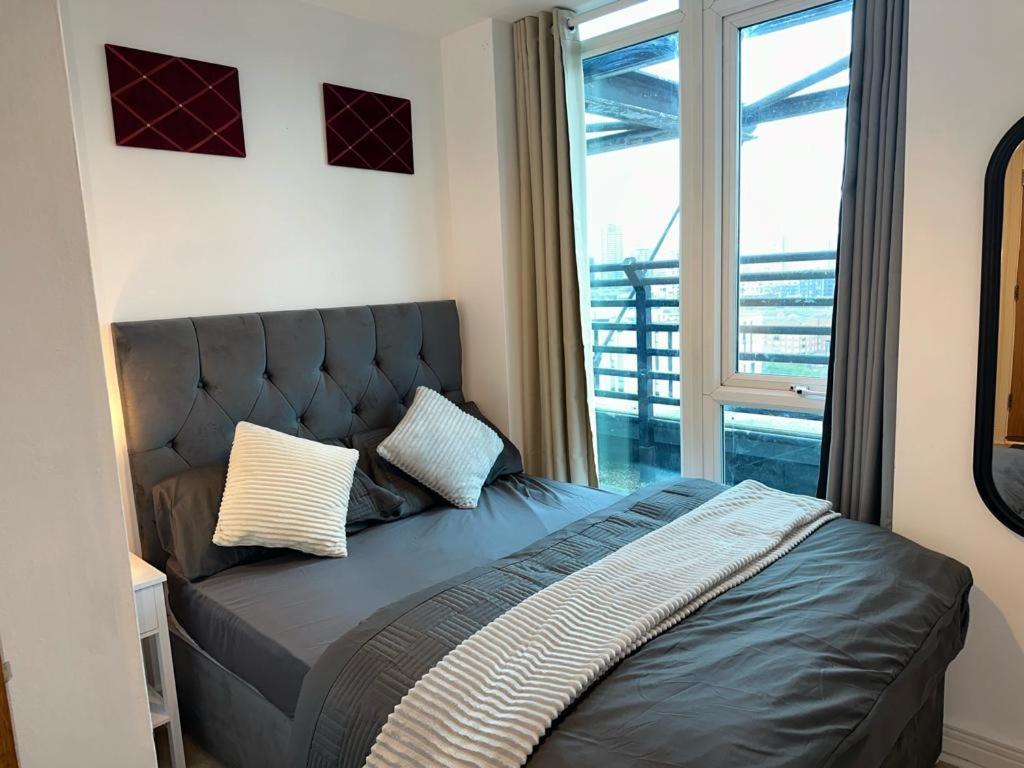 Cosy Views Apartment ลอนดอน ภายนอก รูปภาพ