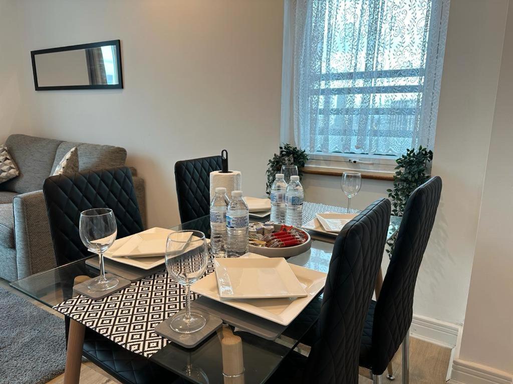 Cosy Views Apartment ลอนดอน ภายนอก รูปภาพ