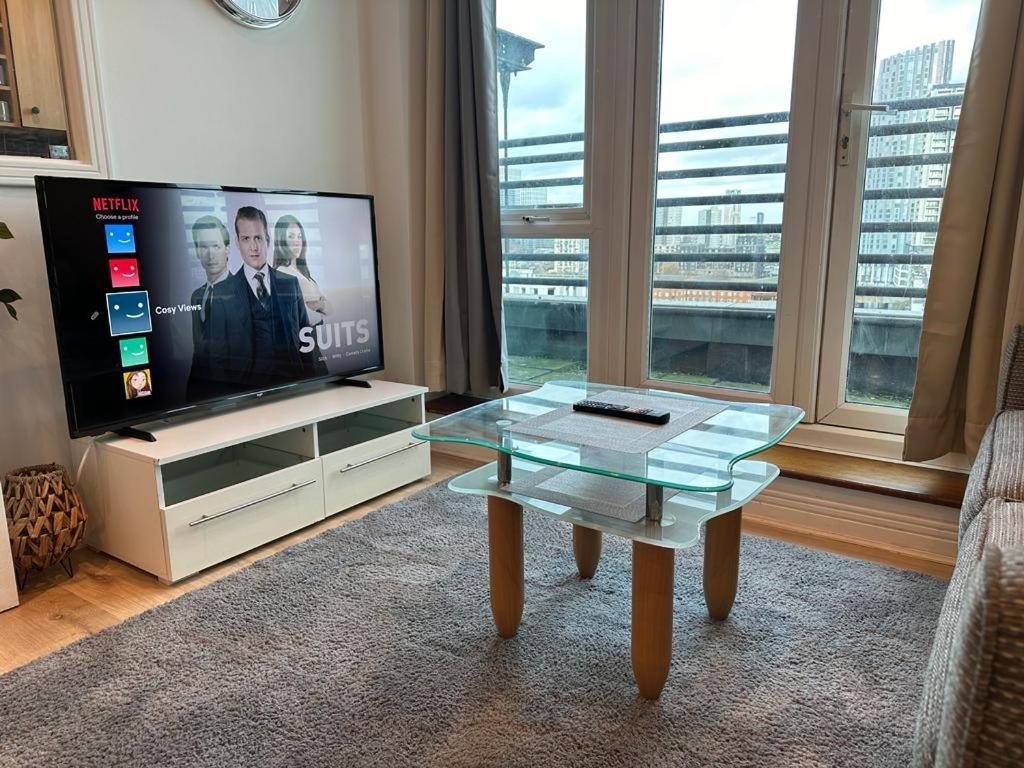 Cosy Views Apartment ลอนดอน ภายนอก รูปภาพ