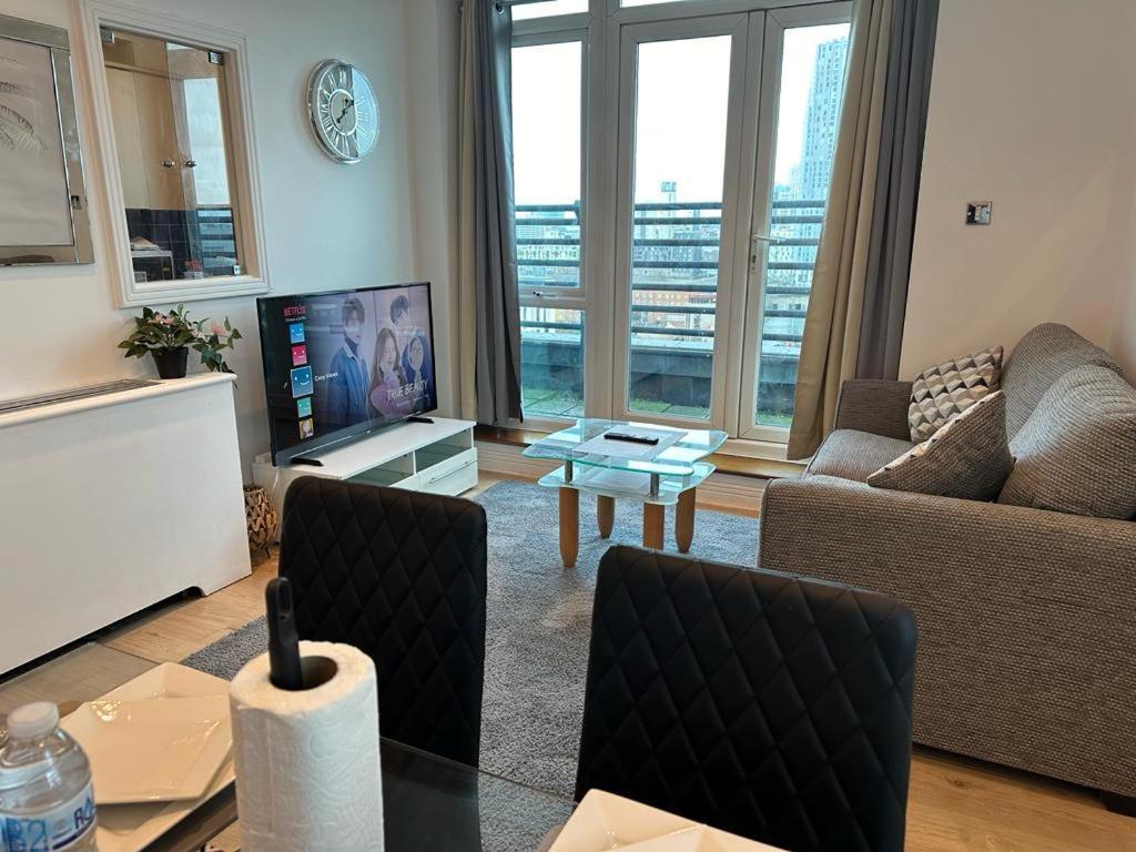 Cosy Views Apartment ลอนดอน ภายนอก รูปภาพ