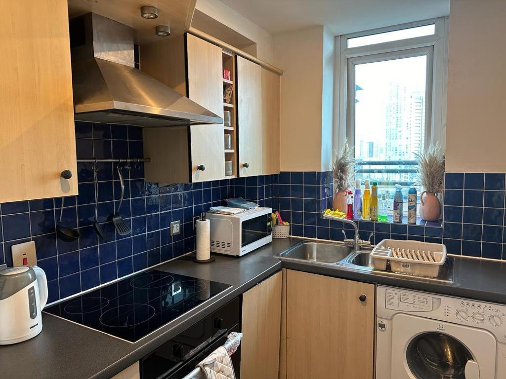 Cosy Views Apartment ลอนดอน ภายนอก รูปภาพ